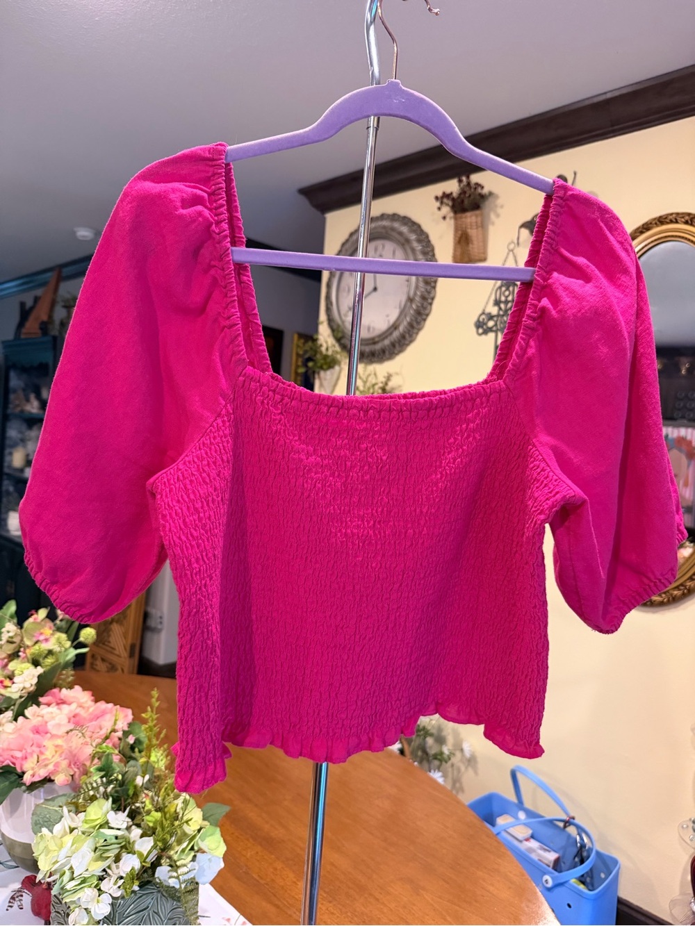 Universal Thread Hot Pink Smocked Puff Sleeve Crop Top